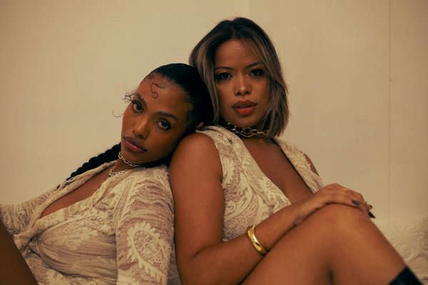 Comment choisir la parfaite robe trapèze : élévation d'élégance et confort casual